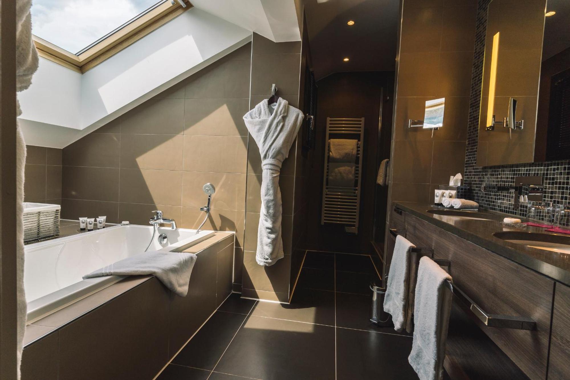 Hotel Le Savoy メリベル 部屋 写真